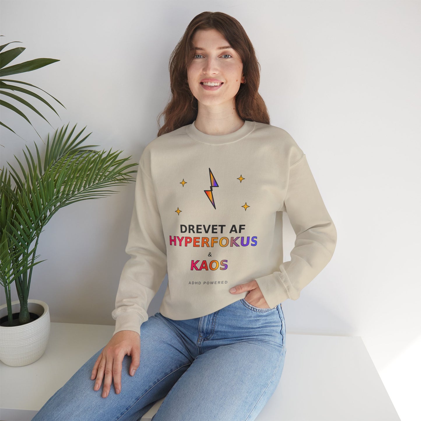 Sweatshirt — Drevet af Hyperfokus & Kaos