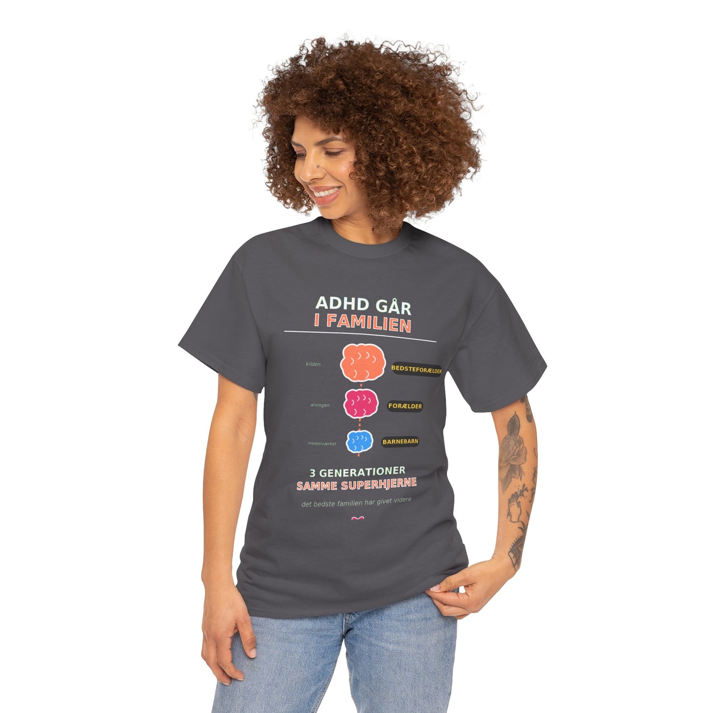 Tshirt - ADHD Går I Familien  - 3 Generationer Samme Superhjerne
