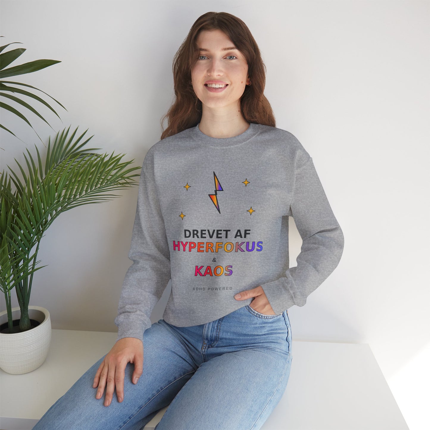 Sweatshirt — Drevet af Hyperfokus & Kaos