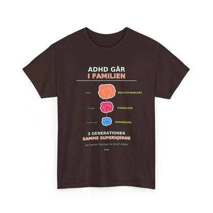 Tshirt - ADHD Går I Familien  - 3 Generationer Samme Superhjerne
